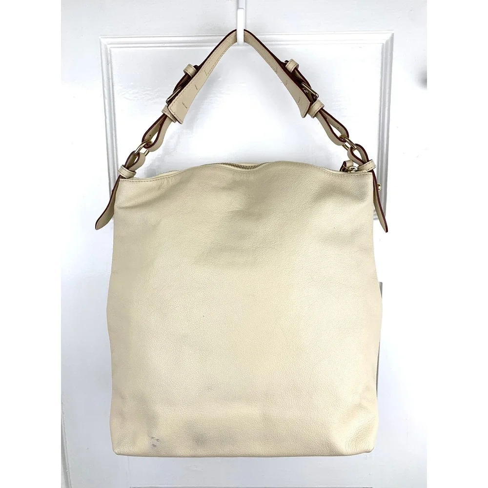 Dooney & Bourke DILLEN Cream Pebbled Leather Shoulder Bag with Dust Bag EUC